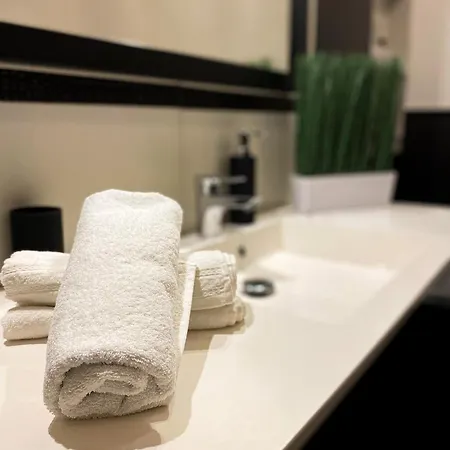 Unique And Spacious In Downtown Apartment Budapest