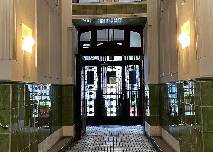 Unique And Spacious In Downtown Budapest